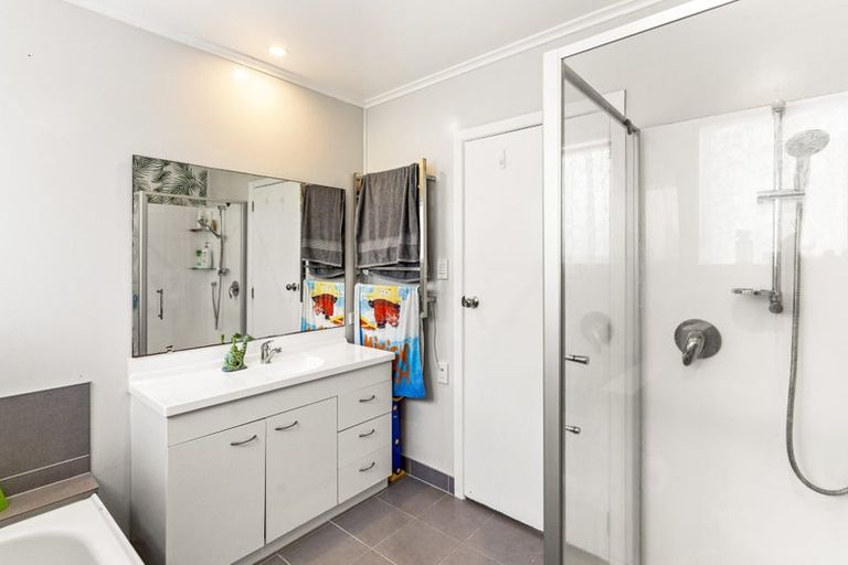 Photo of property in 39a Baird Street, Howick, Auckland, 2014