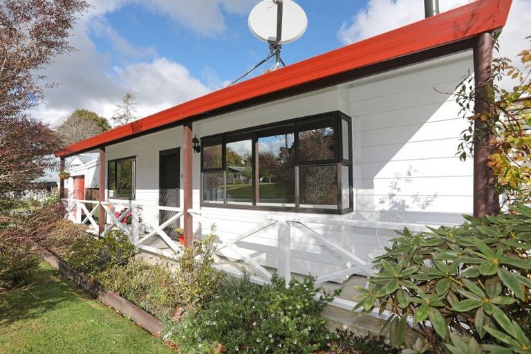 Photo of property in 11a Milne Street, Marton, 4710