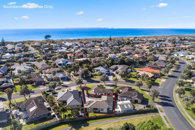 Photo of property in 7 Corinth Grove, Papamoa Beach, Papamoa, 3118