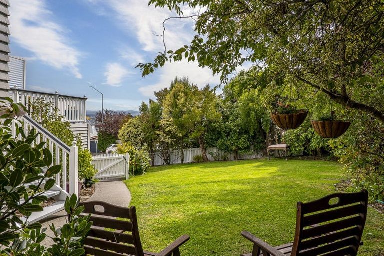 Photo of property in 126 Hackthorne Road, Cashmere, Christchurch, 8022