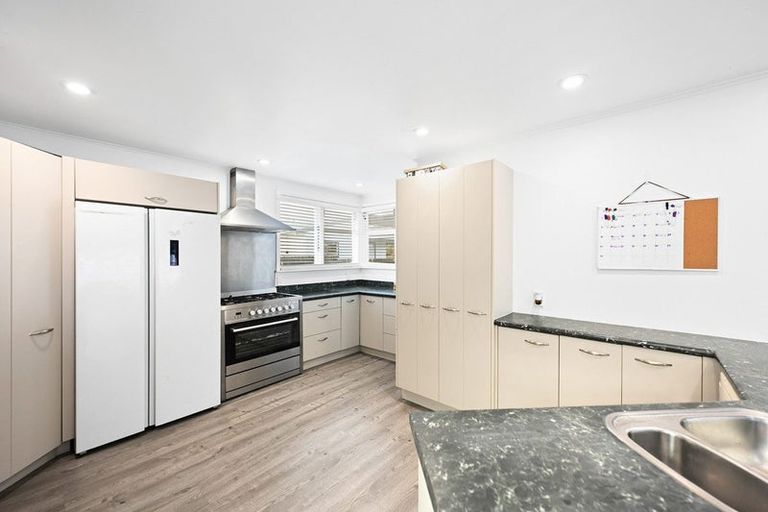 Photo of property in 83 Bryant Road, St Andrews, Hamilton, 3200