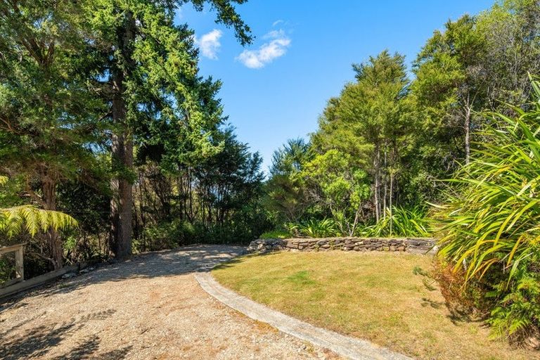 Photo of property in 542 Moetapu Bay Road, Moetapu Bay, Picton, 7282