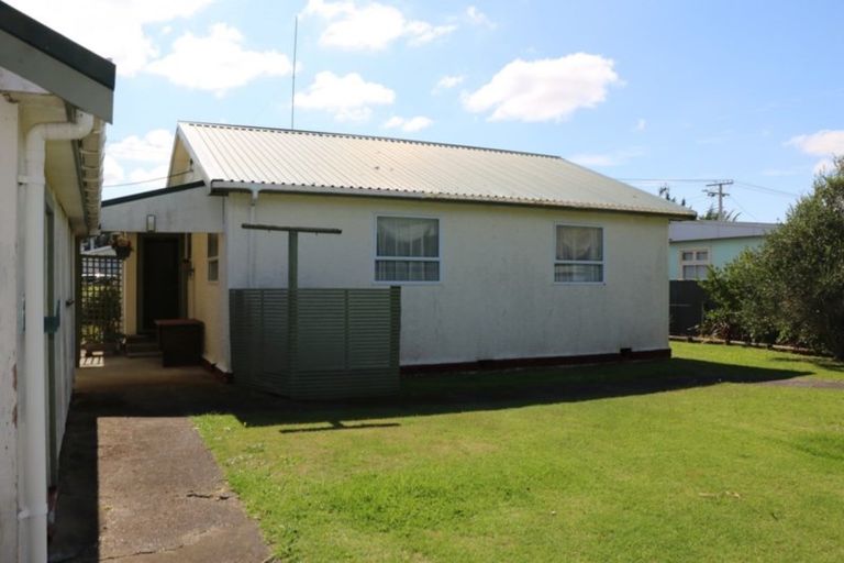 Photo of property in 28 Edinburgh Terrace, Foxton Beach, Foxton, 4815