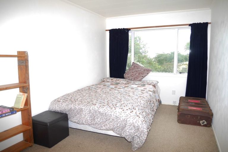 Photo of property in 28 Aperahama Street, Paekakariki, 5034