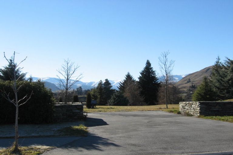 Photo of property in 12 Wellswood Way, Lower Shotover, Queenstown, 9371