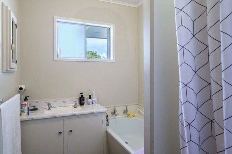 Photo of property in 1/203 Gloucester Street, Taradale, Napier, 4112