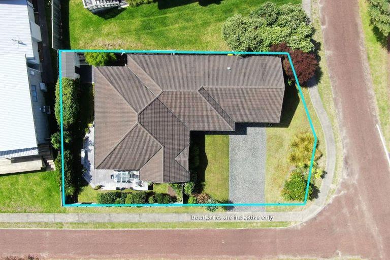 Photo of property in 2 Mccall Avenue, Pauanui, Hikuai, 3579