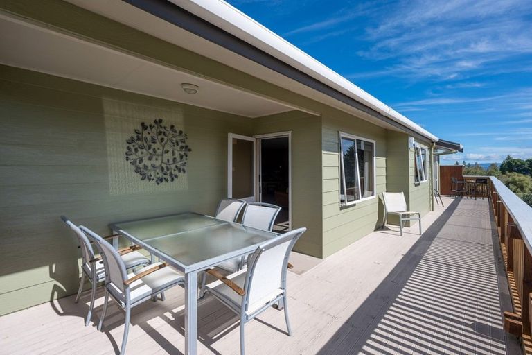 Photo of property in 26 Angela Place, Kinloch, Taupo, 3377