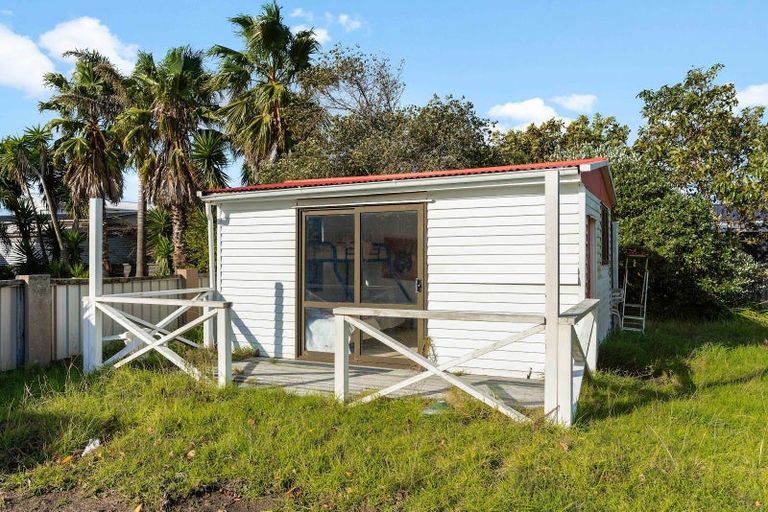Photo of property in 210 Hauturu Street, Whangamata, 3620