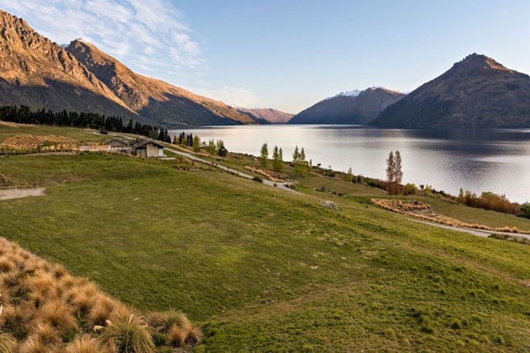 Photo of property in 2 Nathanael Place, Drift Bay, Queenstown, 9371
