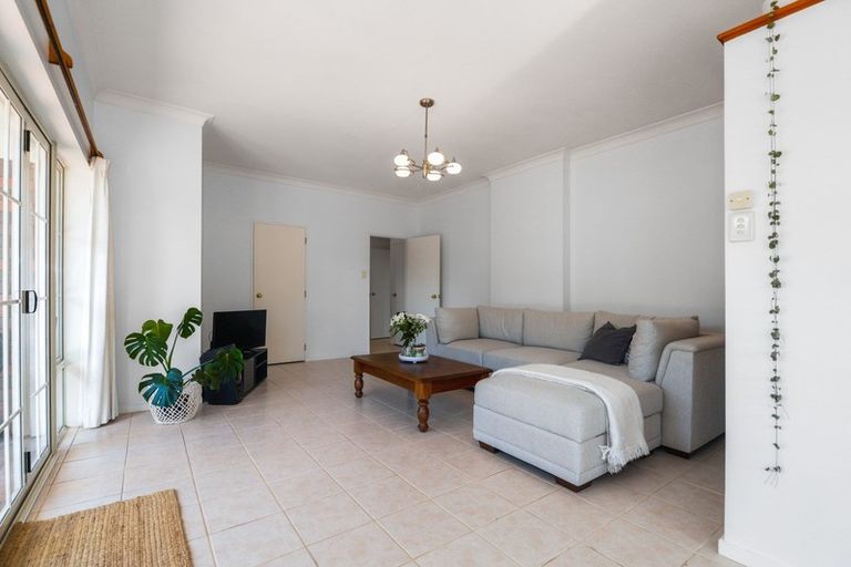 Photo of property in 60b Sandwich Road, St Andrews, Hamilton, 3200