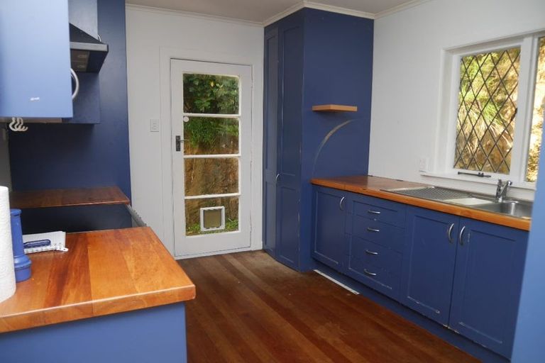 Photo of property in 82 Cluny Road, Plimmerton, Porirua, 5026