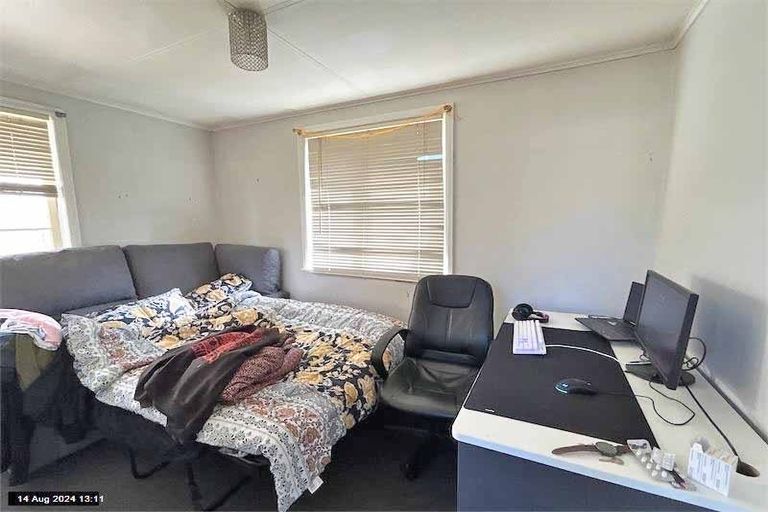Photo of property in 18 Dowding Street, Melville, Hamilton, 3206