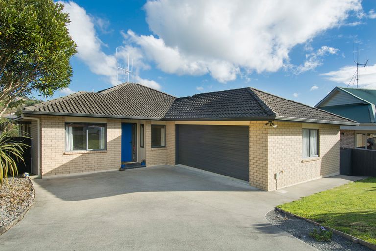 Photo of property in 46 Eclipse Terrace, Welcome Bay, Tauranga, 3112