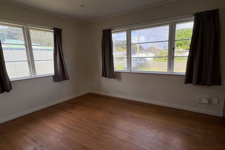 Photo of property in 3 Rimu Street, Wallaceville, Upper Hutt, 5018