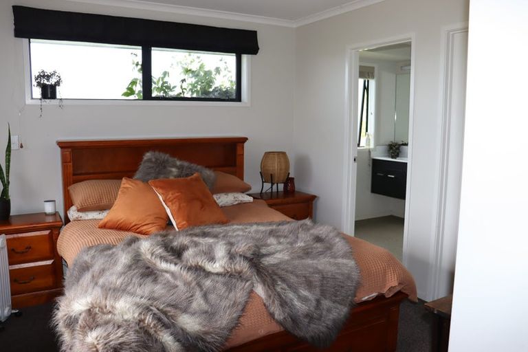 Photo of property in 888a Otaraoa Road, Tikorangi, Waitara, 4383