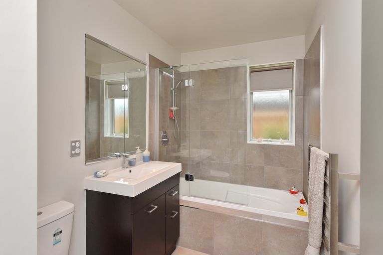 Photo of property in 35 Burford Way, Rolleston, 7615