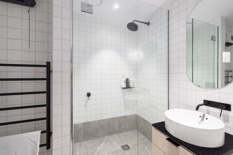 Photo of property in 3/360 Montreal Street, Christchurch Central, Christchurch, 8013