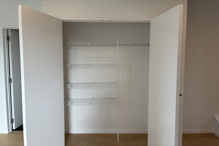 Photo of property in 131 Waituarua Drive, Takanini, Auckland, 2112