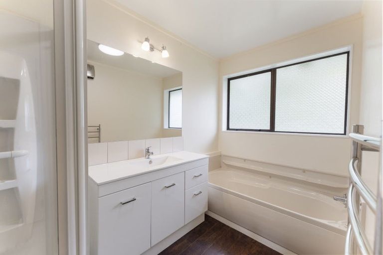 Photo of property in 26 Brandon Street, Otaki, 5512