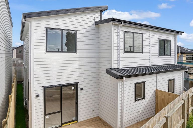 Photo of property in 49b Vera Road, Te Atatu South, Auckland, 0610