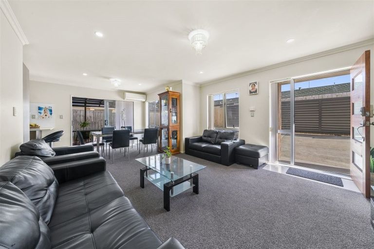 Photo of property in 46b Russell Road, Manurewa, Auckland, 2102