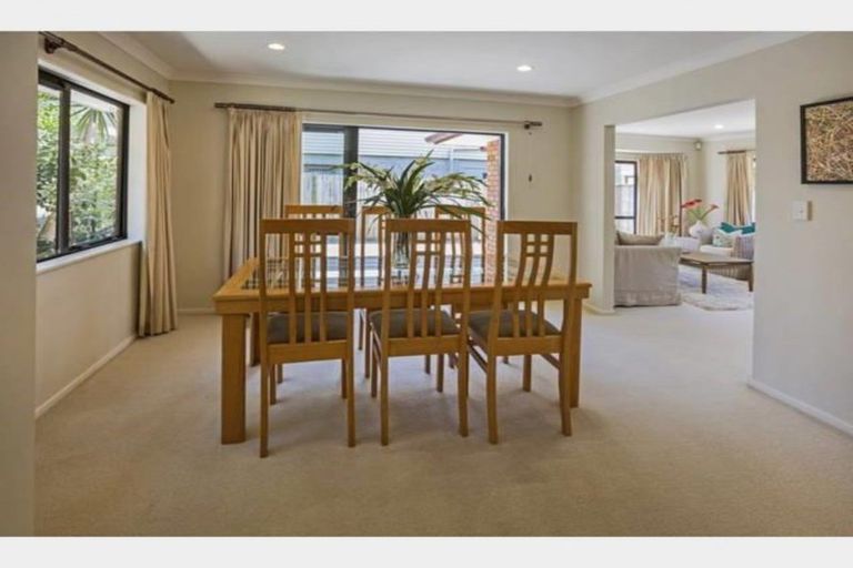 Photo of property in 10a Waller Avenue, Bucklands Beach, Auckland, 2012