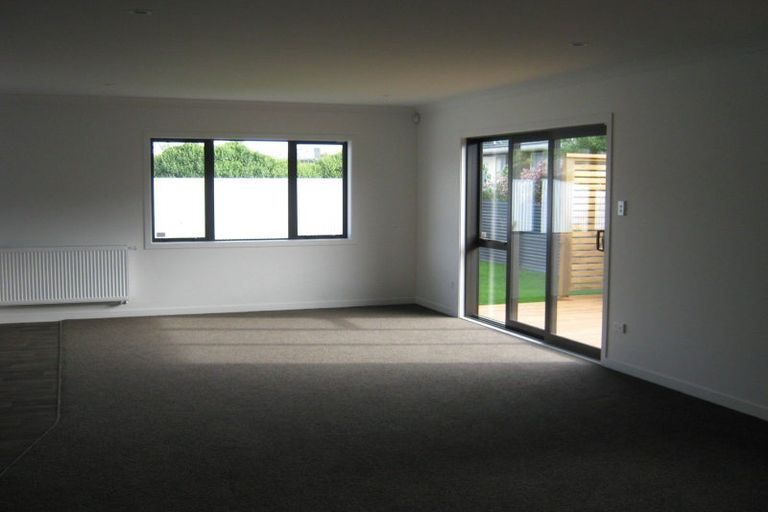 Photo of property in 702 Pioneer Highway, Takaro, Palmerston North, 4412