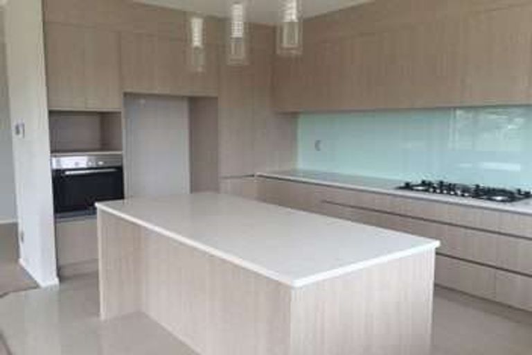 Photo of property in 24 Skipjack Pass, Silverdale, 0932