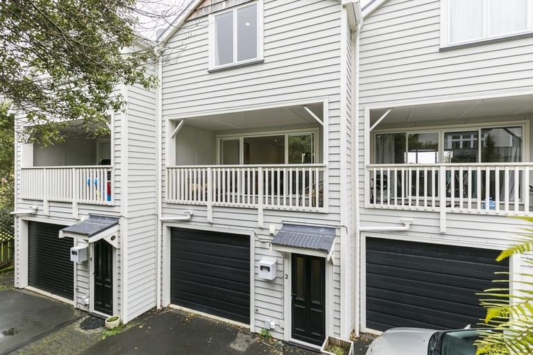 Photo of property in 3/57 Simla Crescent, Khandallah, Wellington, 6035