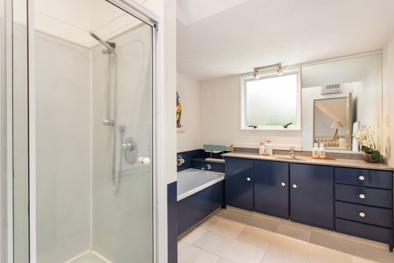 Photo of property in 25 Kedleston Drive, Avonhead, Christchurch, 8042