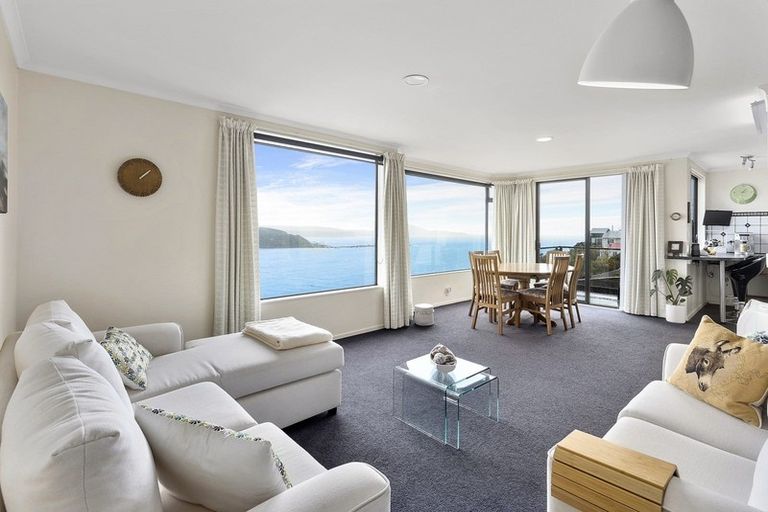 Photo of property in 3 View Road, Houghton Bay, Wellington, 6023