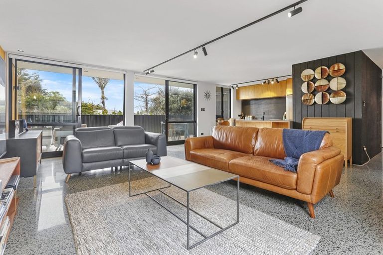 Photo of property in 11a Norma Avenue, Te Atatu South, Auckland, 0610