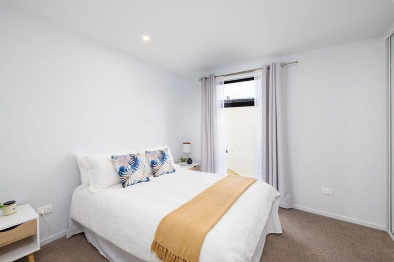Photo of property in 4/10 New Brighton Road, Shirley, Christchurch, 8061