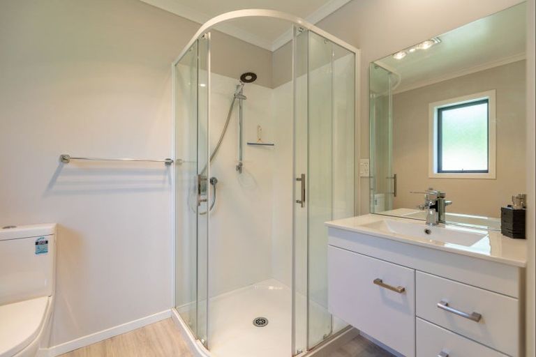 Photo of property in 5 Windsor Road, Waipawa, 4210