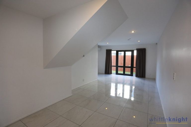 Photo of property in 4/21 Darvel Street, Riccarton, Christchurch, 8011