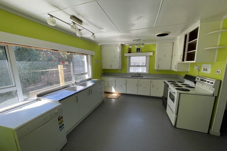 Photo of property in 16 Barlow Street, Ilam, Christchurch, 8041