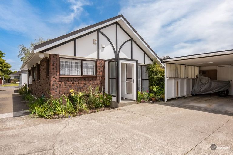 Photo of property in 2/13 Ranfurly Street, Trentham, Upper Hutt, 5018