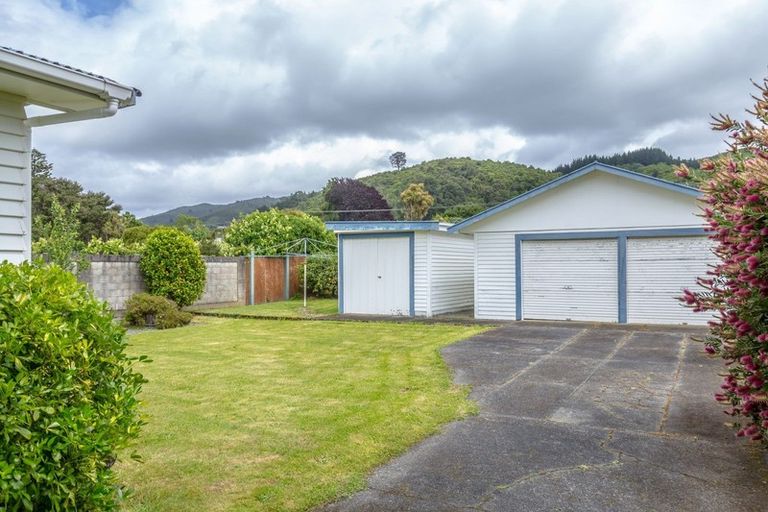 Photo of property in 4 Kenward Crescent, Featherston, 5710