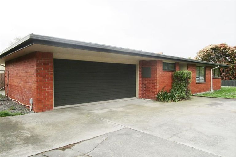 Photo of property in 3/270 Riccarton Road, Upper Riccarton, Christchurch, 8041
