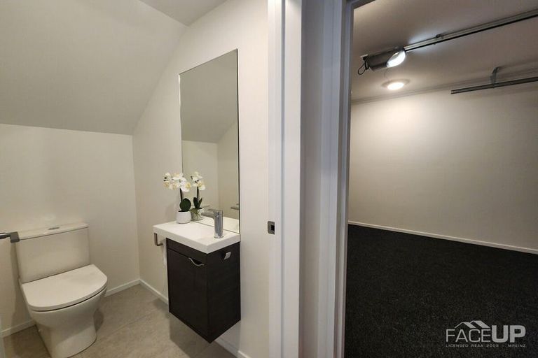 Photo of property in 18 Hema Road, Hobsonville, Auckland, 0616