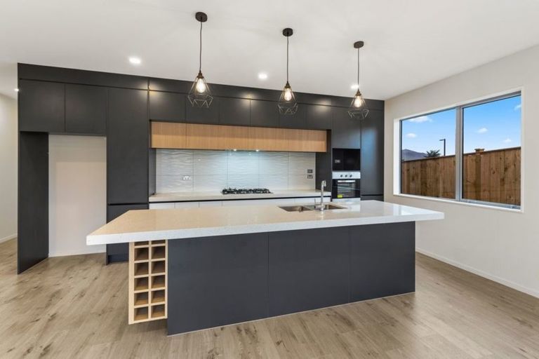 Photo of property in 43 Harriet Johnston Drive, Pokeno, 2402