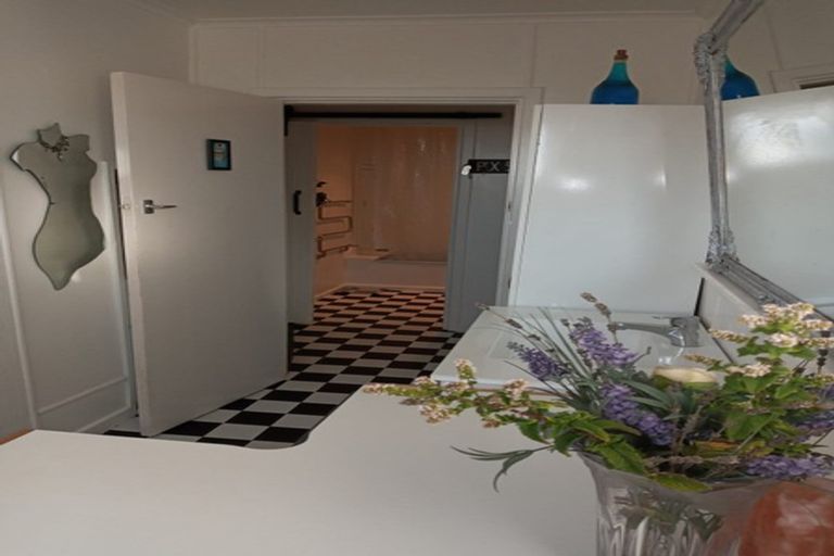 Photo of property in 5 Bluecliffs Beach Road, Papatotara, Tuatapere, 9691