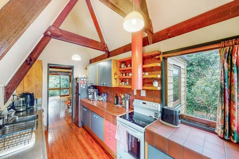 Photo of property in 72 Chelmsford Street, Ngaio, Wellington, 6035