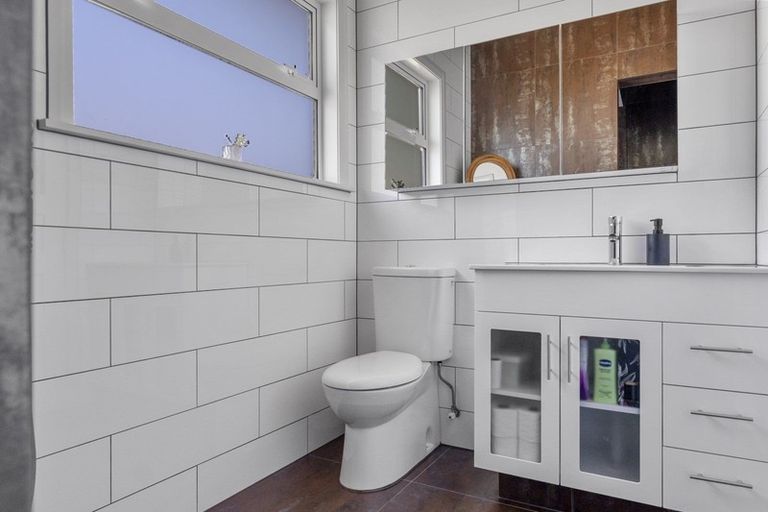 Photo of property in 109 Waimea Road, Nelson South, Nelson, 7010