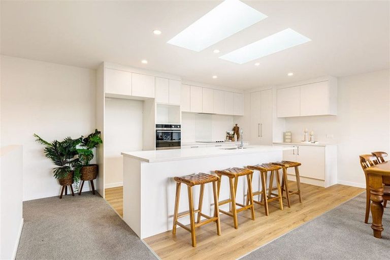 Photo of property in 12b Bluefin Way, West Harbour, Auckland, 0618