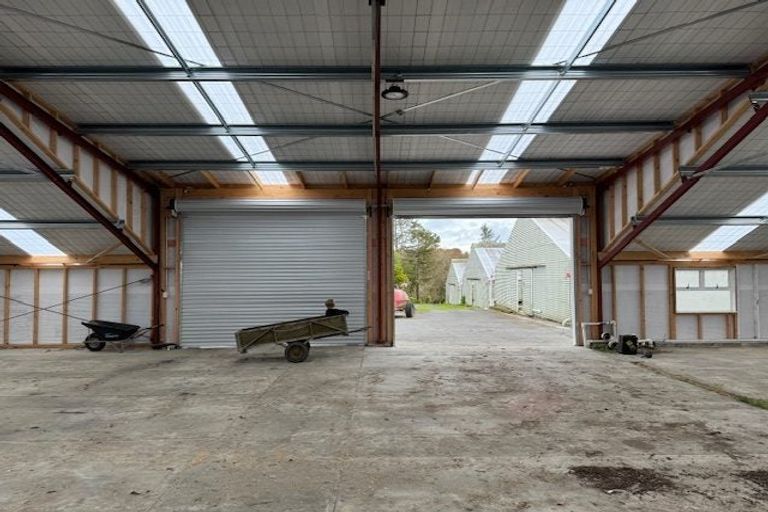 Photo of property in 135 Chamberlain Road, Bombay, 2675