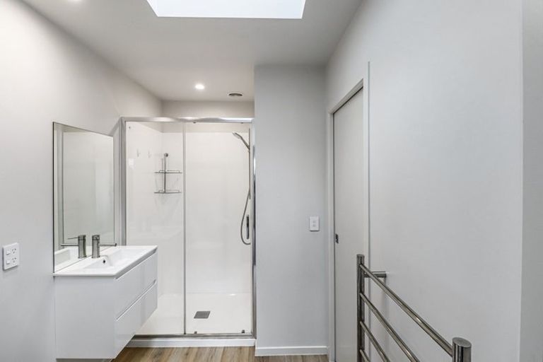 Photo of property in 2/28 Fitzherbert Road, Wainuiomata, Lower Hutt, 5014