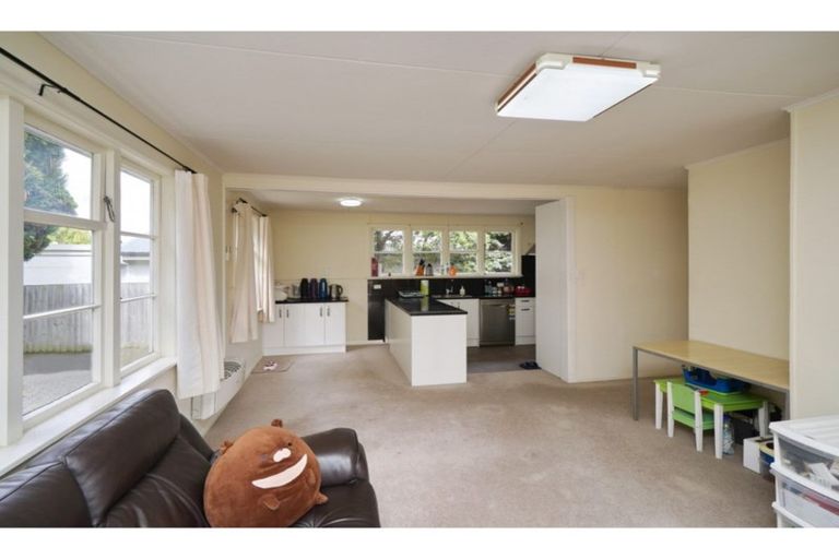 Photo of property in 62 Curletts Road, Sockburn, Christchurch, 8042
