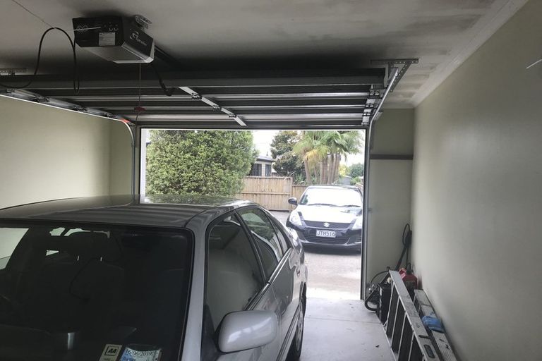 Photo of property in 110b Victoria Street West, Pukekohe, 2120